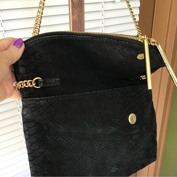 Black and Gold Envelope Henri Bendel Clutch - Picture 3 of 11